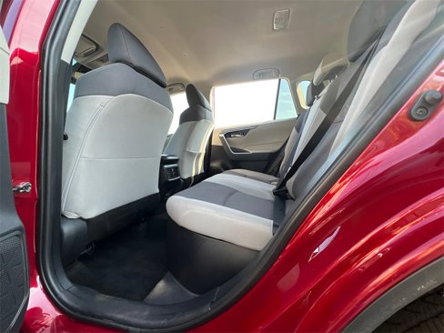 Used 2020 Toyota RAV4 XLE image 29