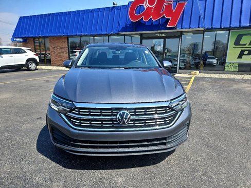 Used 2024 Volkswagen Jetta SE image 8