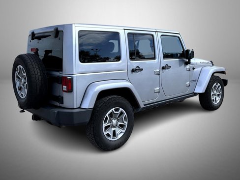 Used 2015 Jeep Wrangler Unlimited Rubicon w/ Connectivity Group image 5