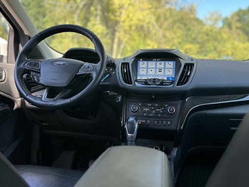 Used 2018 Ford Escape Titanium w/ Ford Safe & Smart Package image 3