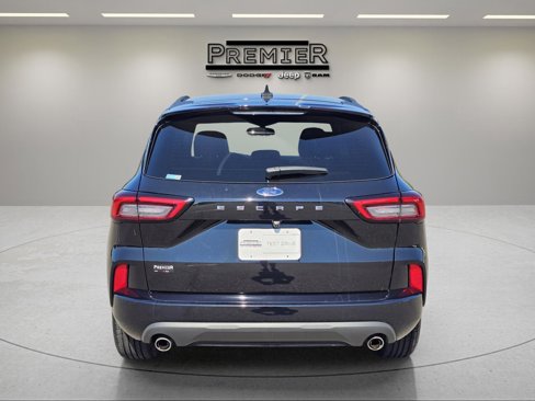 Used 2023 Ford Escape ST-Line image 10
