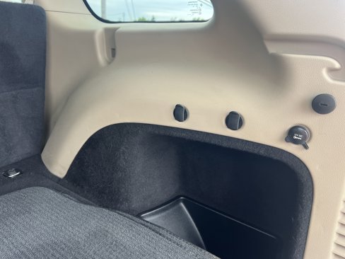 Used 2019 Jeep Grand Cherokee Limited image 43