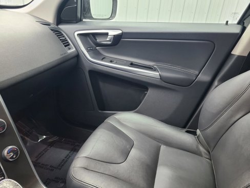 Used 2015 Volvo XC60 T6 Premier Plus image 24