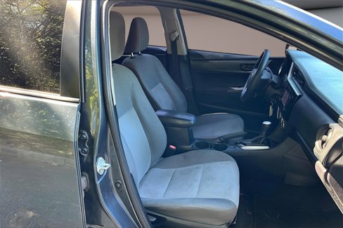 Used 2017 Toyota Corolla L image 26