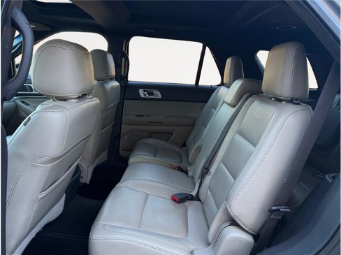 Used 2013 Ford Explorer XLT image 13