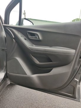 Used 2019 Chevrolet Trax LS image 17