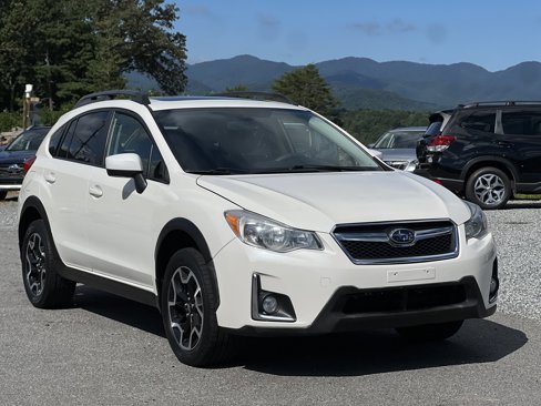 Used 2016 Subaru Crosstrek 2.0i Premium w/ Moonroof Package image 1