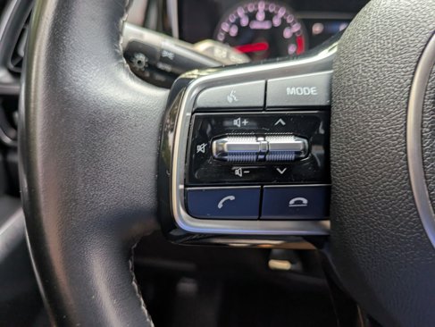 Used 2021 Kia Sorento S w/ Panoramic Sunroof Package image 18