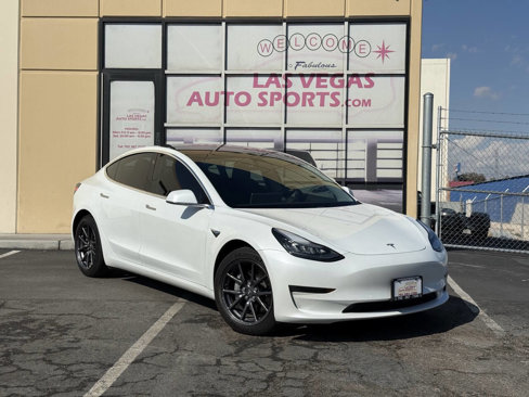 Used 2019 Tesla Model 3 image 2