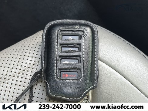 Used 2013 Lexus ES 350 w/ Luxury Pkg image 29