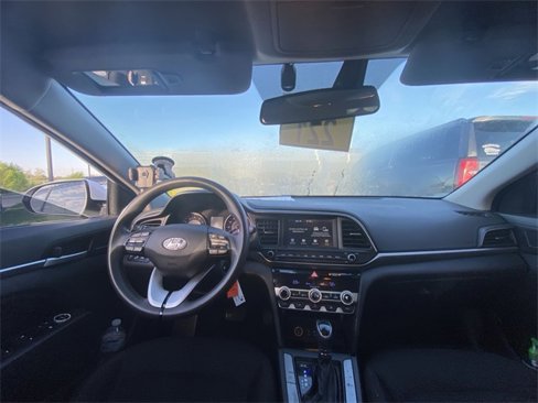 Used 2020 Hyundai Elantra SEL w/ Cargo Package (C1) image 5
