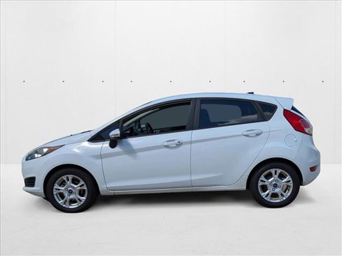 Used 2015 Ford Fiesta SE image 8