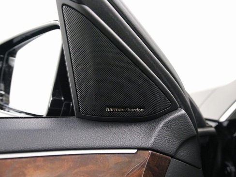 Used 2013 Mercedes-Benz E 350 4MATIC Sedan image 24