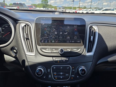 Used 2022 Chevrolet Malibu LT image 23