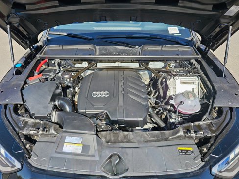 Certified 2025 Audi Q5 2.0T Premium image 9
