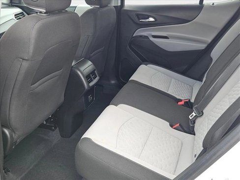 Used 2019 Chevrolet Equinox LT image 18