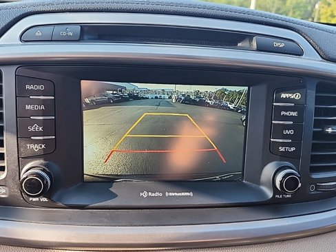 Used 2017 Kia Sorento LX w/ LX Convenience Package image 27
