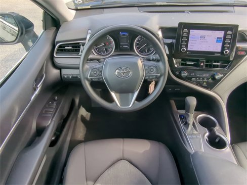 Used 2024 Toyota Camry LE image 16