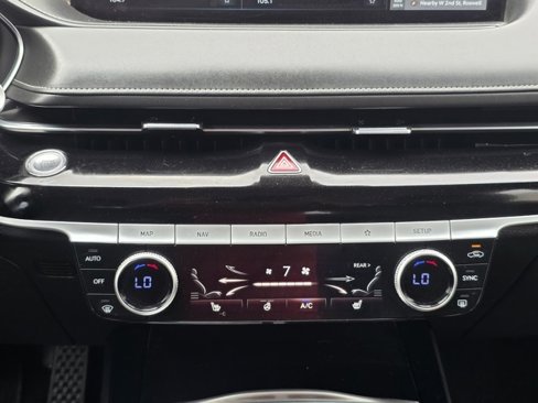 Used 2023 Genesis G80 2.5T image 9