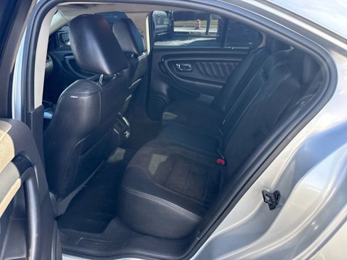 Used 2010 Ford Taurus SHO image 24