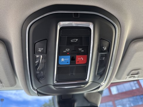 Certified 2021 Jeep Grand Cherokee L Limited image 29