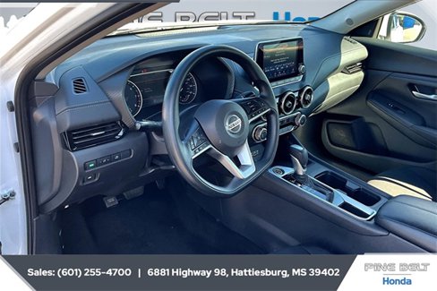 Used 2023 Nissan Sentra SV image 12