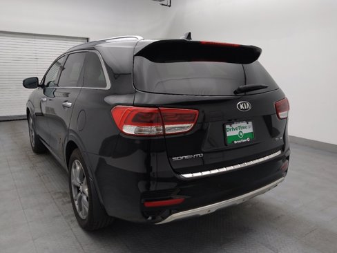 Used 2017 Kia Sorento SX image 5