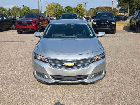 Used 2017 Chevrolet Impala LT image 3