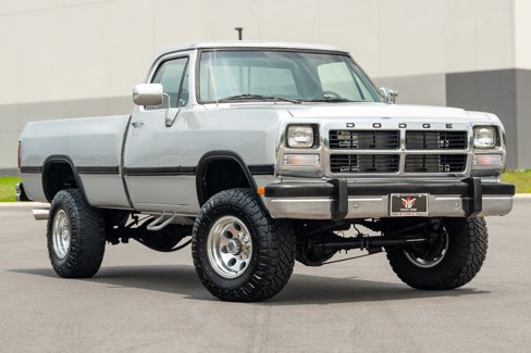 Used 1991 Dodge D/W Truck 350 image 1