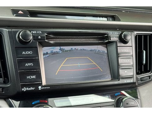 Used 2018 Toyota RAV4 XLE image 21