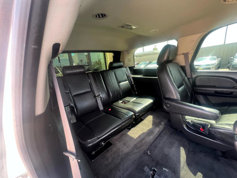Used 2014 Chevrolet Tahoe LTZ image 46