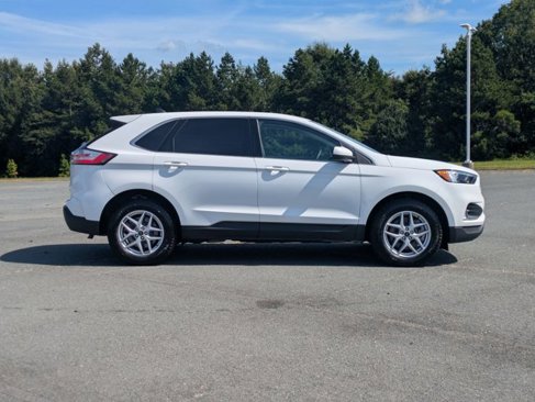 Certified 2024 Ford Edge SEL w/ Convenience Package image 3