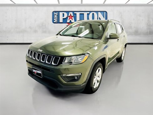 Used 2019 Jeep Compass Latitude w/ Popular Equipment Group image 3