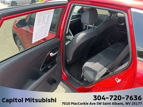 Used 2021 Kia Niro LXS image 16