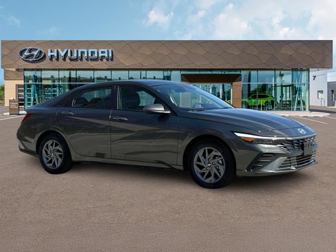 New 2025 Hyundai Elantra Blue image 11