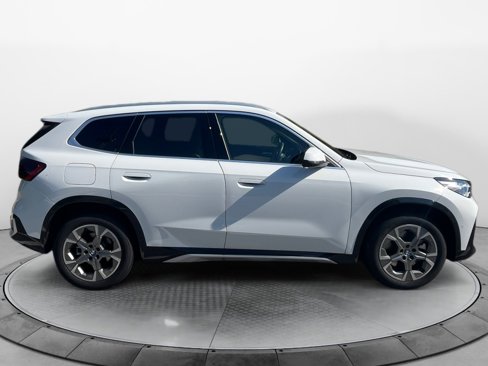 Certified 2025 BMW X1 xDrive28i w/ Technology Package image 8
