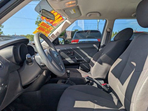 Used 2013 Kia Soul image 9