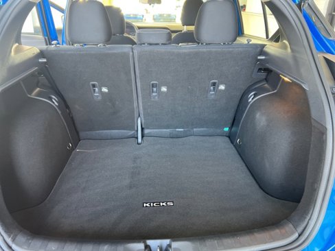 Used 2023 Nissan Kicks SV image 10