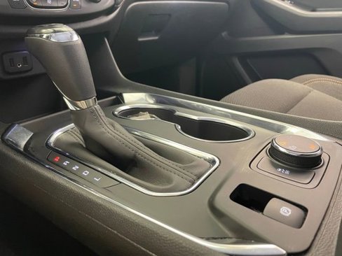 Used 2020 Chevrolet Traverse LS image 23