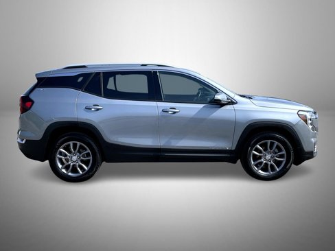 Certified 2024 GMC Terrain SLT image 4