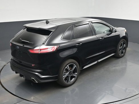 Used 2019 Ford Edge ST w/ Cold Weather Package image 26