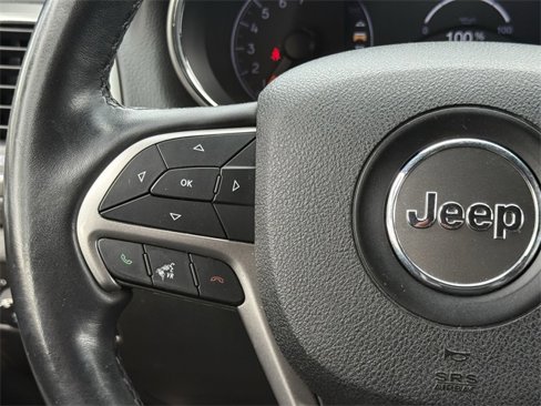 Used 2018 Jeep Grand Cherokee Altitude image 13
