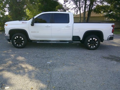 Used 2020 Chevrolet Silverado 2500 LT w/ All Star Edition image 2