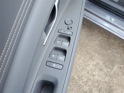 New 2025 Hyundai Elantra Sport image 16