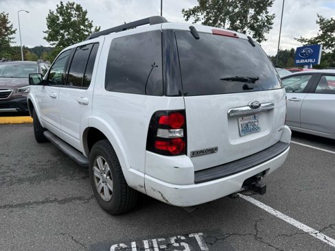 Used 2010 Ford Explorer XLT image 2