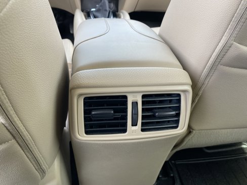 Used 2019 Nissan Rogue SL w/ Premium Package image 35