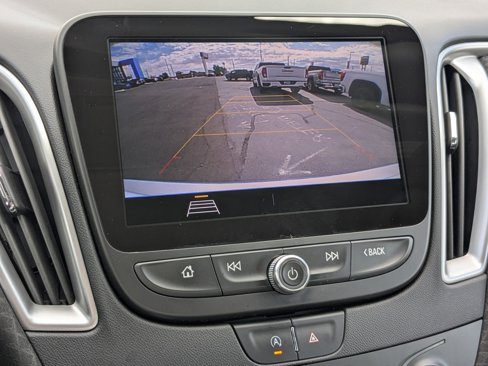 Used 2020 Chevrolet Malibu LS w/ Driver Confidence Package II image 23
