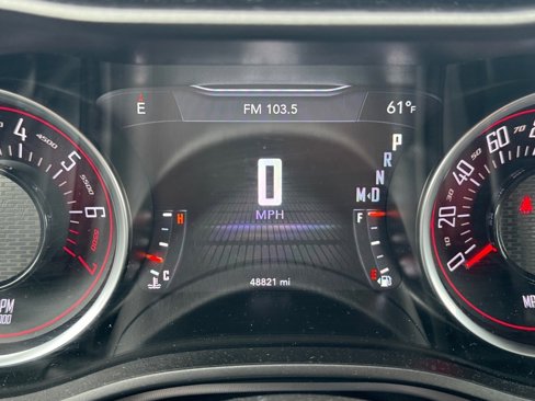 Used 2022 Dodge Challenger GT image 17