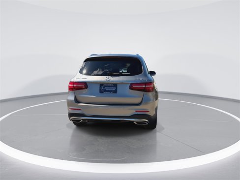 Used 2019 Mercedes-Benz GLC 300 4MATIC image 7