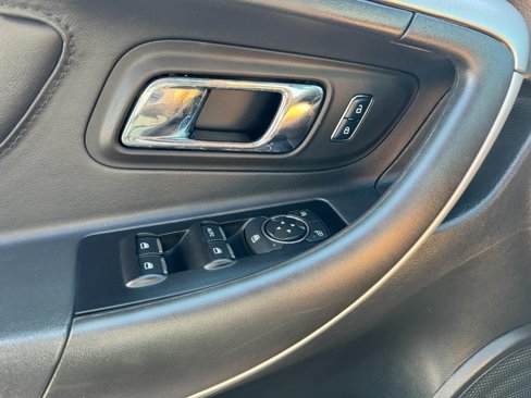 Used 2017 Ford Taurus SEL w/ Equipment Group 201A image 25
